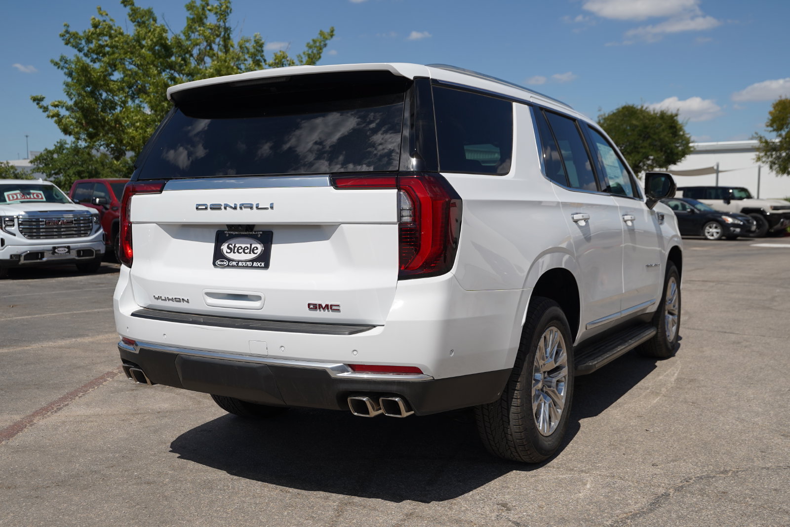 New 2026 GMC Yukon Denali w/ Advanced Technology Package RWD image 9