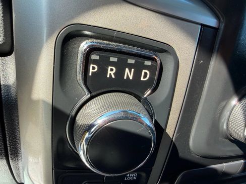 Used 2017 RAM 1500 Classic SLT image 26