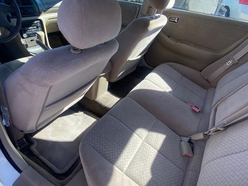 Used 2002 MAZDA 626 image 11