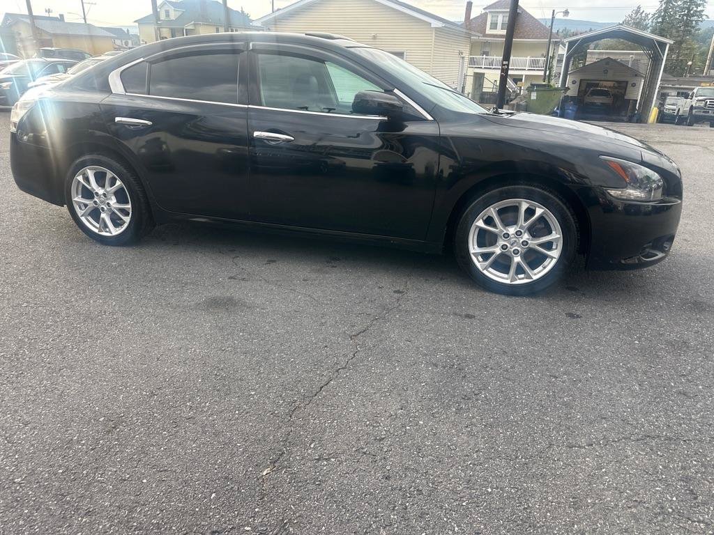 Used 2014 Nissan Maxima 3.5 S FWD image 2