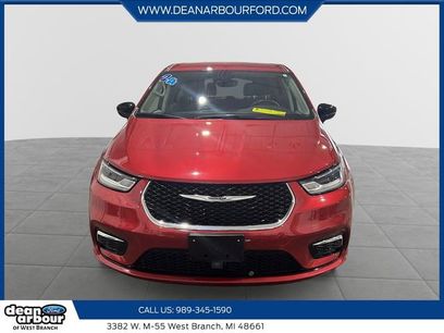 Used 2024 Chrysler Pacifica Touring-L