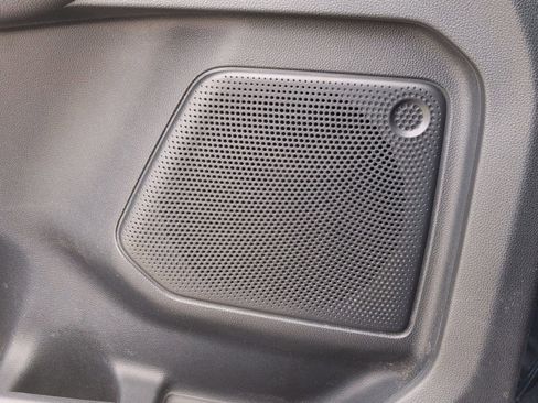 Used 2020 Ford Escape SE image 29