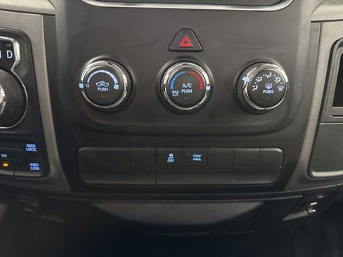 Used 2015 RAM 1500 Express w/ Black Ram 1500 Express Group AWD/4WD image 31