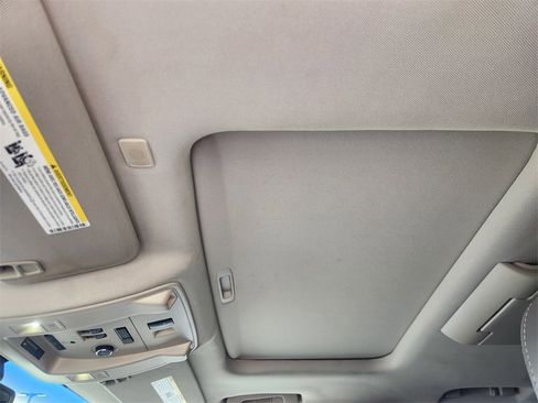 Used 2017 GMC Yukon XL Denali w/ Open Road Package image 25