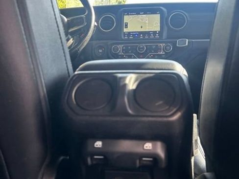 Used 2020 Jeep Wrangler Unlimited Sahara AWD/4WD image 27