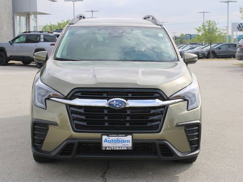 Used 2023 Subaru Ascent Premium w/ Convenience Package AWD/4WD image 2