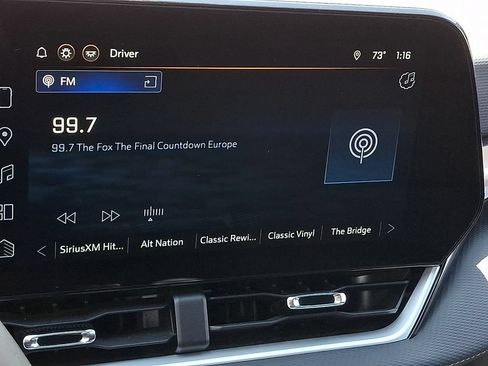 Used 2025 Chevrolet Equinox LT FWD image 16