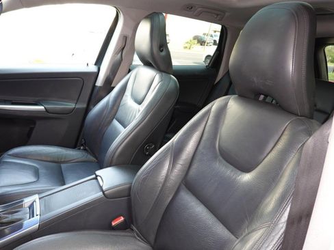 Used 2014 Volvo XC60 3.2 FWD image 13