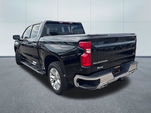 Used 2022 Chevrolet Silverado 1500 LTZ w/ LTZ Premium Package AWD/4WD image 2