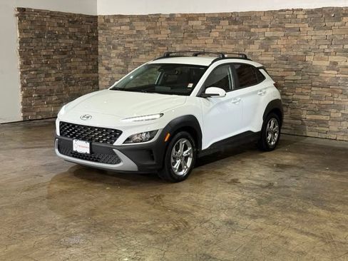 Used 2022 Hyundai Kona SEL AWD/4WD image 5