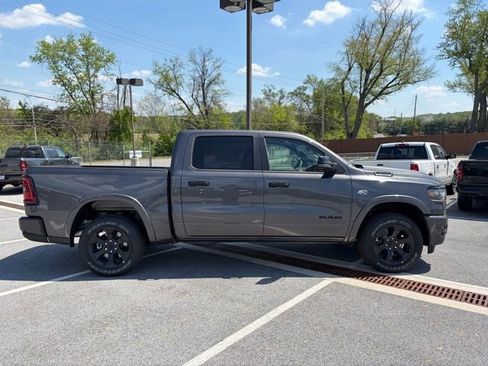 New 2026 RAM 1500 4x4 Crew Cab image 9