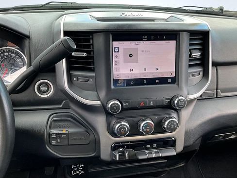 Used 2024 RAM 2500 Big Horn image 32