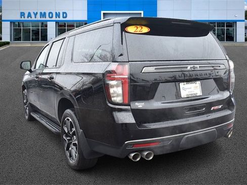 Certified 2022 Chevrolet Suburban RST w/ Sport Performance Package image 5