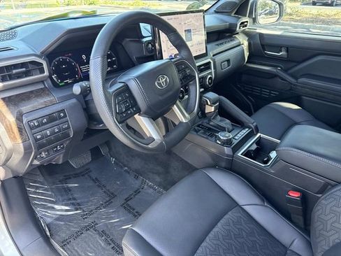 Used 2024 Toyota Tacoma Limited AWD/4WD image 22