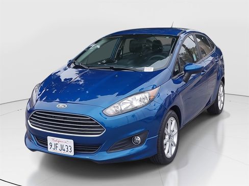 Used 2018 Ford Fiesta SE w/ Equipment Group 201A image 3