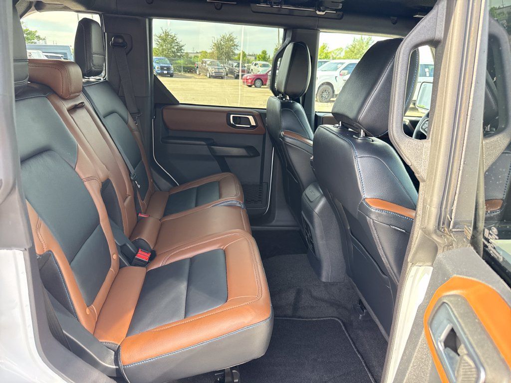 Used 2024 Ford Bronco Outer Banks AWD/4WD image 29