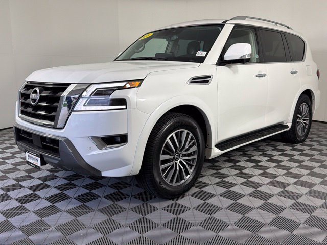 Used 2024 Nissan Armada SL w/ Captain's Chairs Package AWD/4WD image 2