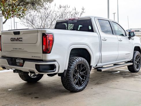 Used 2025 GMC Sierra 1500 Denali w/ Denali Reserve Package AWD/4WD image 10