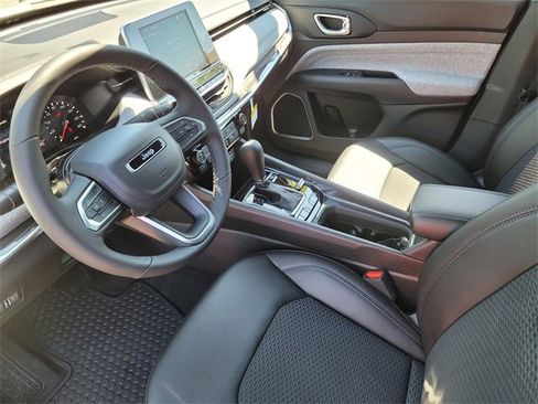 New 2025 Jeep Compass Latitude w/ Convenience Group image 8