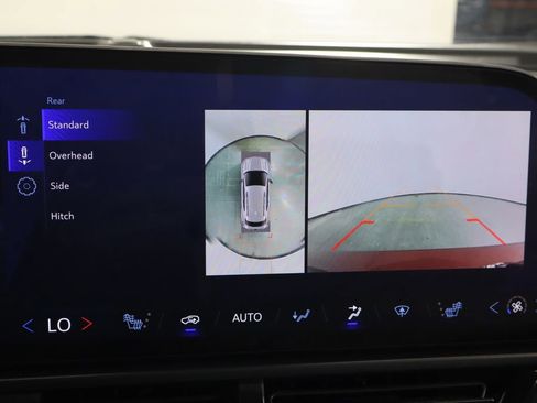 Used 2024 Chevrolet Equinox EV RS w/ LPO, Trailering Package image 37