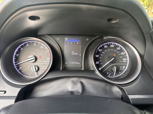 Used 2021 Toyota Camry SE FWD image 10