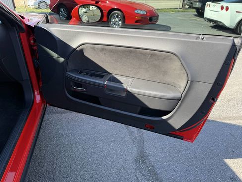 Used 2009 Dodge Challenger SRT8 w/ SRT Option Group II image 58