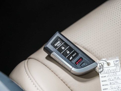 Used 2025 Acura MDX FWD w/ Technology Package image 32