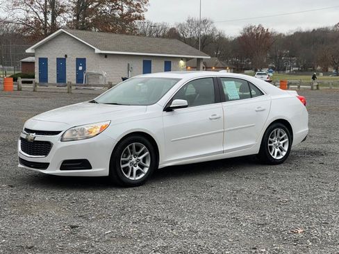Used 2016 Chevrolet Malibu LT image 22