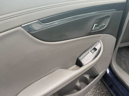 Used 2016 Chevrolet Impala LT w/ Leather Package FWD image 32