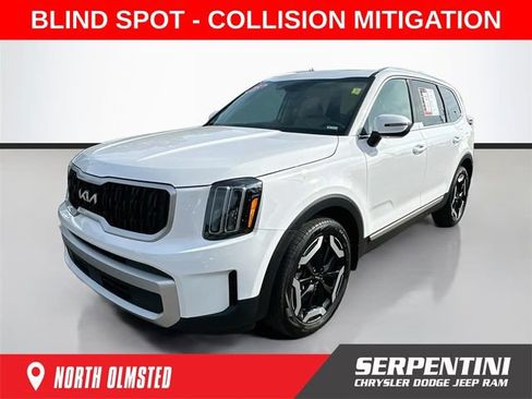 Used 2025 Kia Telluride EX w/ EX Captain's Chair Package AWD/4WD image 1