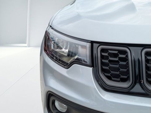 New 2026 Jeep Compass Latitude image 8