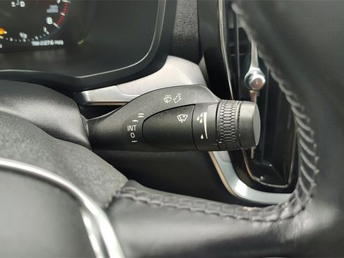 Used 2020 Volvo S60 T5 Momentum image 17