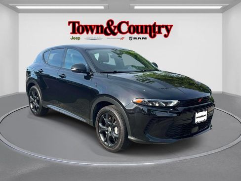 Certified 2024 Dodge Hornet R/T w/ R/T Blacktop Package AWD/4WD image 1