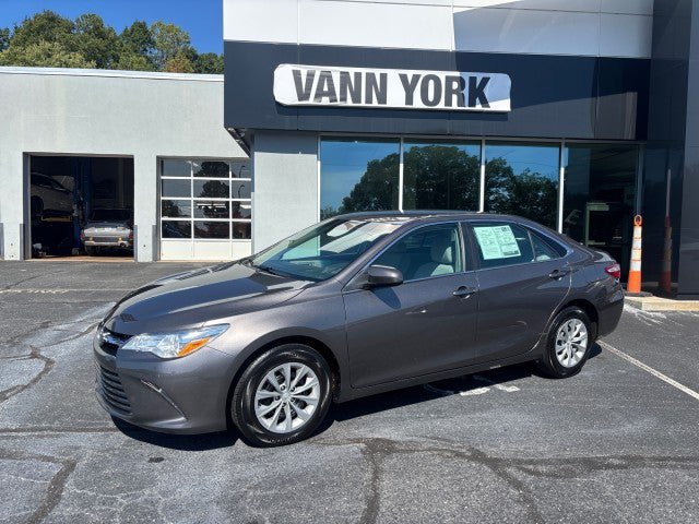 Used 2017 Toyota Camry LE FWD image 54