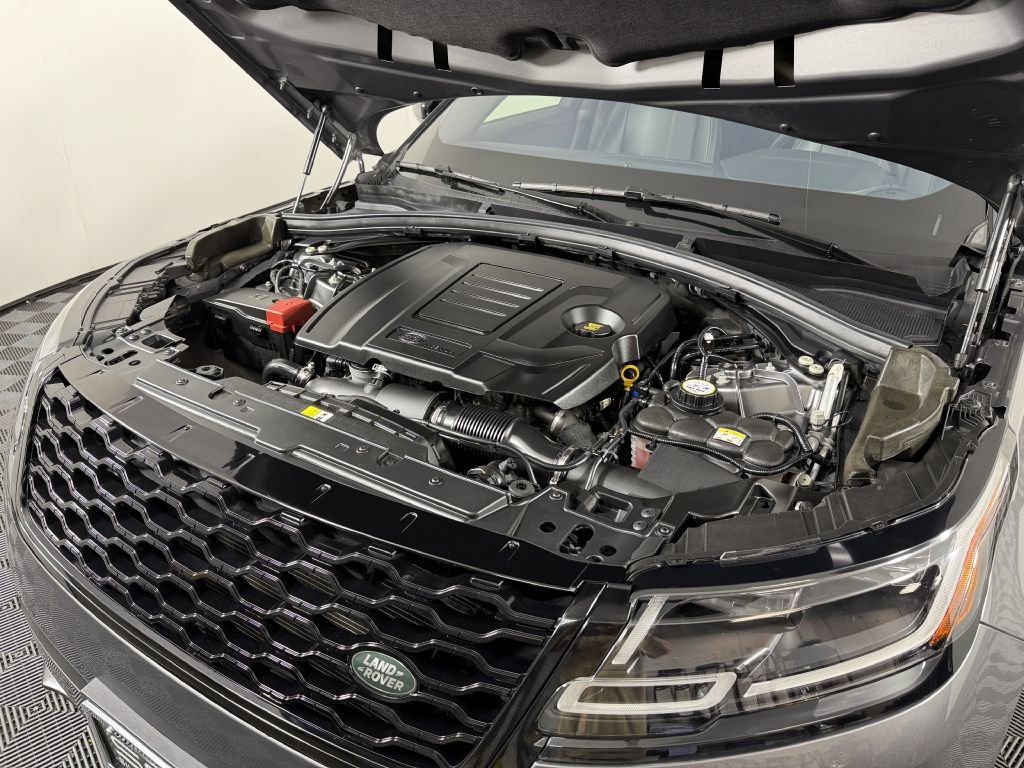 Used 2019 Land Rover Range Rover Velar S AWD/4WD image 48