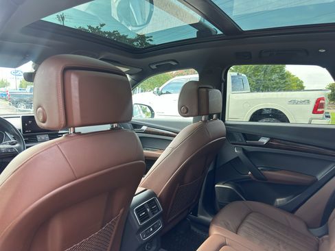 Used 2018 Audi Q5 2.0T Premium Plus w/ Premium Plus Package AWD/4WD image 17