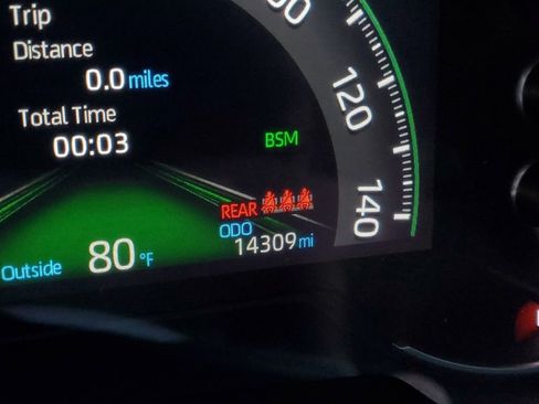 Used 2024 Toyota RAV4 XLE w/ Convenience Package image 25