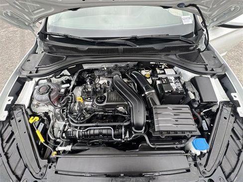 Used 2024 Volkswagen Jetta SE w/ Panoramic Sunroof Package image 29