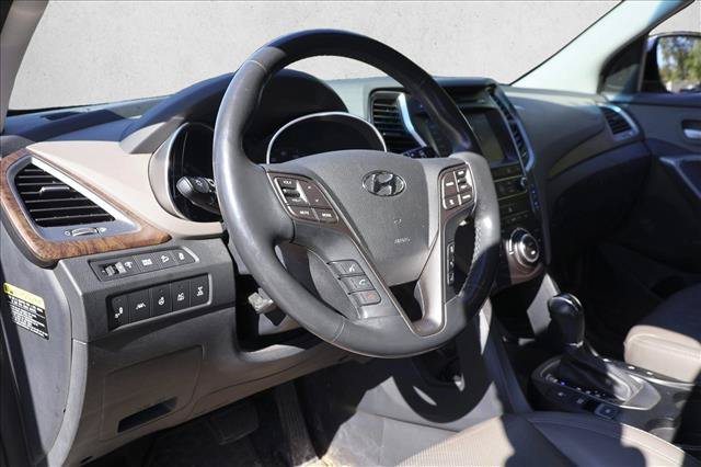Used 2017 Hyundai Santa Fe Limited AWD/4WD image 12