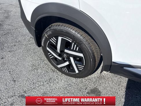 New 2026 Nissan Kicks SV w/ Interior Electronics Package image 18