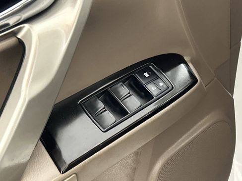 Used 2018 Lexus GX 460 w/ Navigation Package image 19