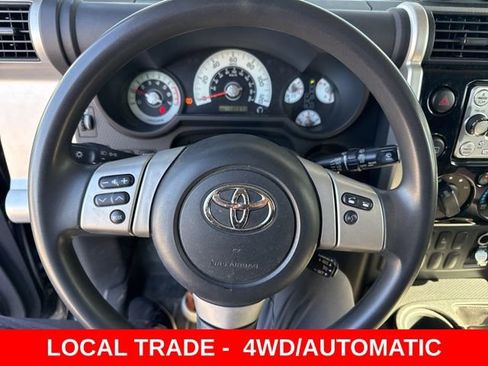 Used 2012 Toyota FJ Cruiser 4WD w/ Convenience Pkg image 7