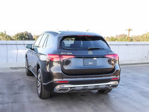 Used 2023 Mercedes-Benz GLC 300 4MATIC image 7