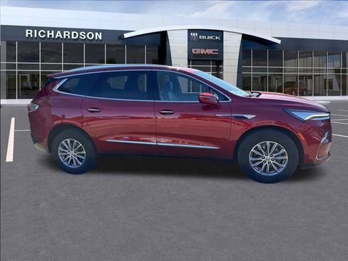 Used 2023 Buick Enclave Essence w/ Trailering Package, 5000 lbs. FWD image 10
