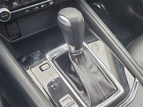 Used 2019 MAZDA CX-5 Touring image 27