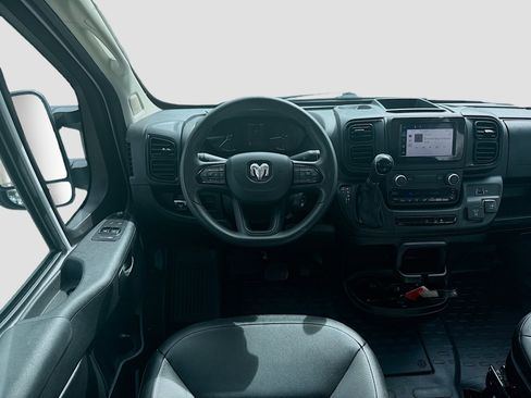 Used 2023 RAM ProMaster 2500 w/ Convenience Group image 18