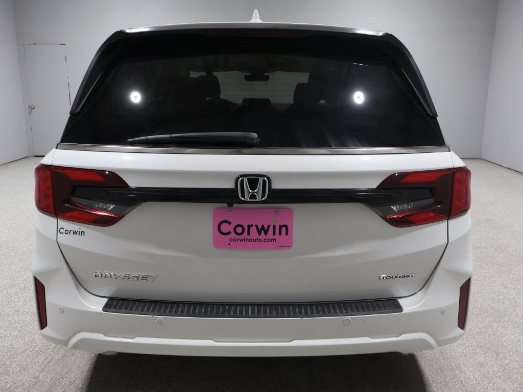 Used 2026 Honda Odyssey Touring image 3