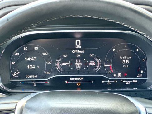 Used 2023 GMC Yukon SLT AWD/4WD image 19