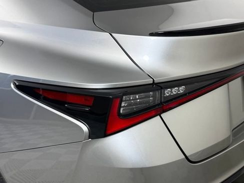 Used 2023 Lexus IS 350 F Sport RWD image 14