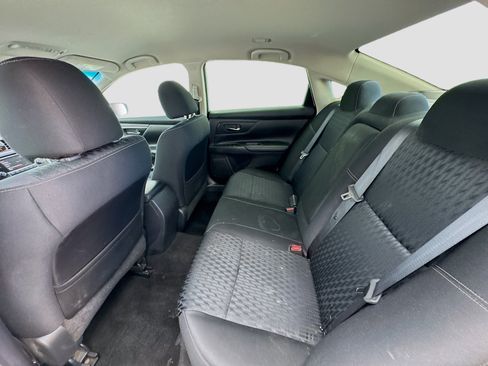 Used 2018 Nissan Altima 2.5 S w/ S Convenience Package image 15